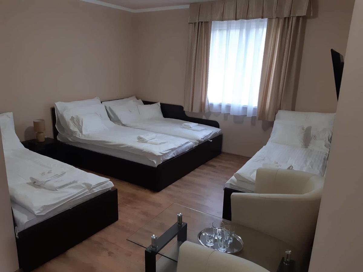 Pazonyi Fogado Es Etterem Hotel Nyirpazony Ngoại thất bức ảnh